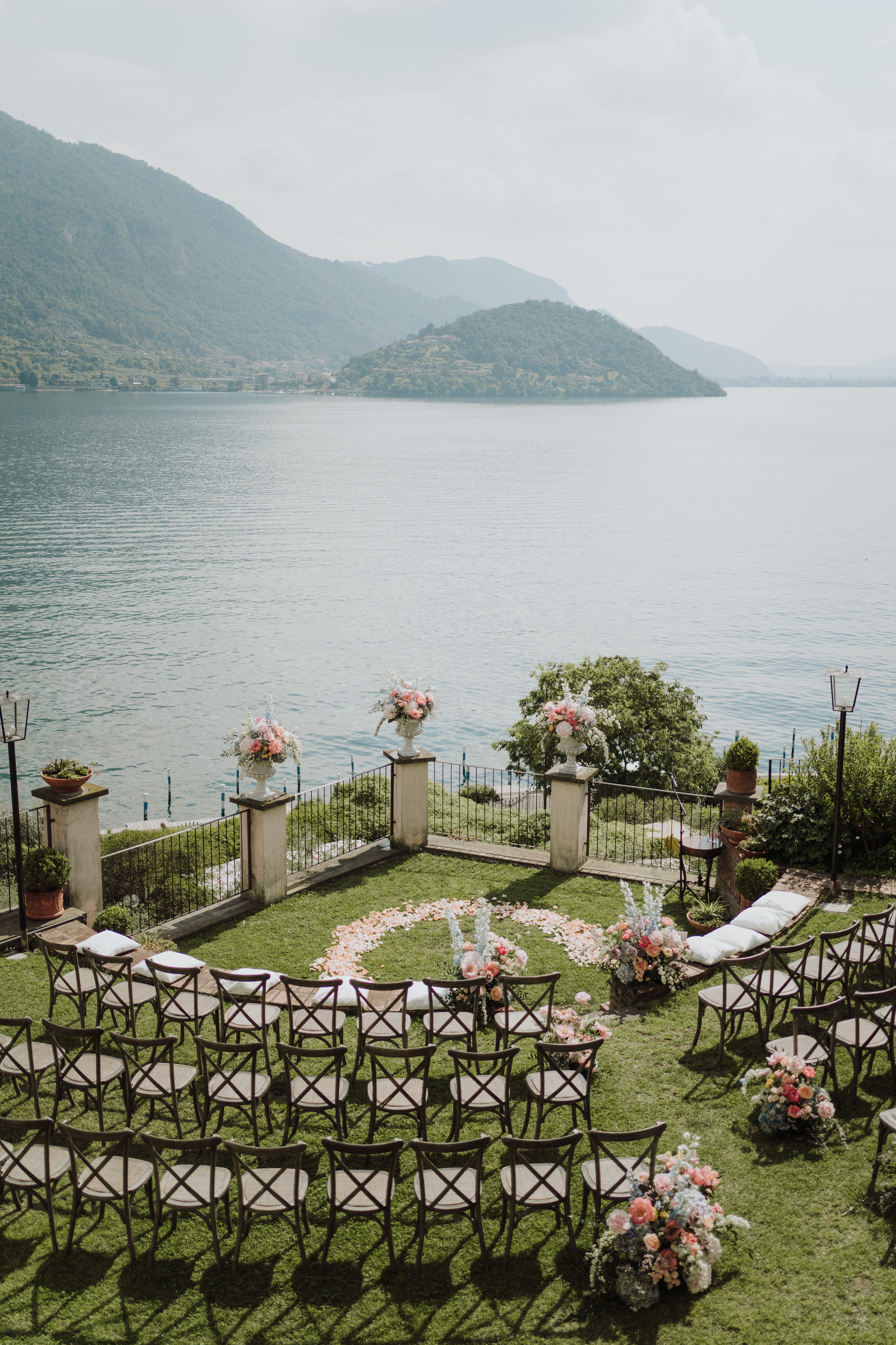 la terrazza esterna adibita a matrimonio